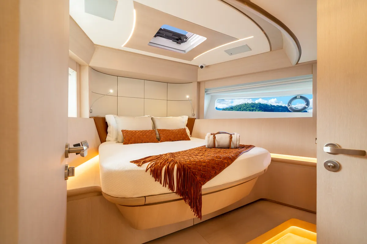 Intermarine 640HDF — Suítes (7 de 8)